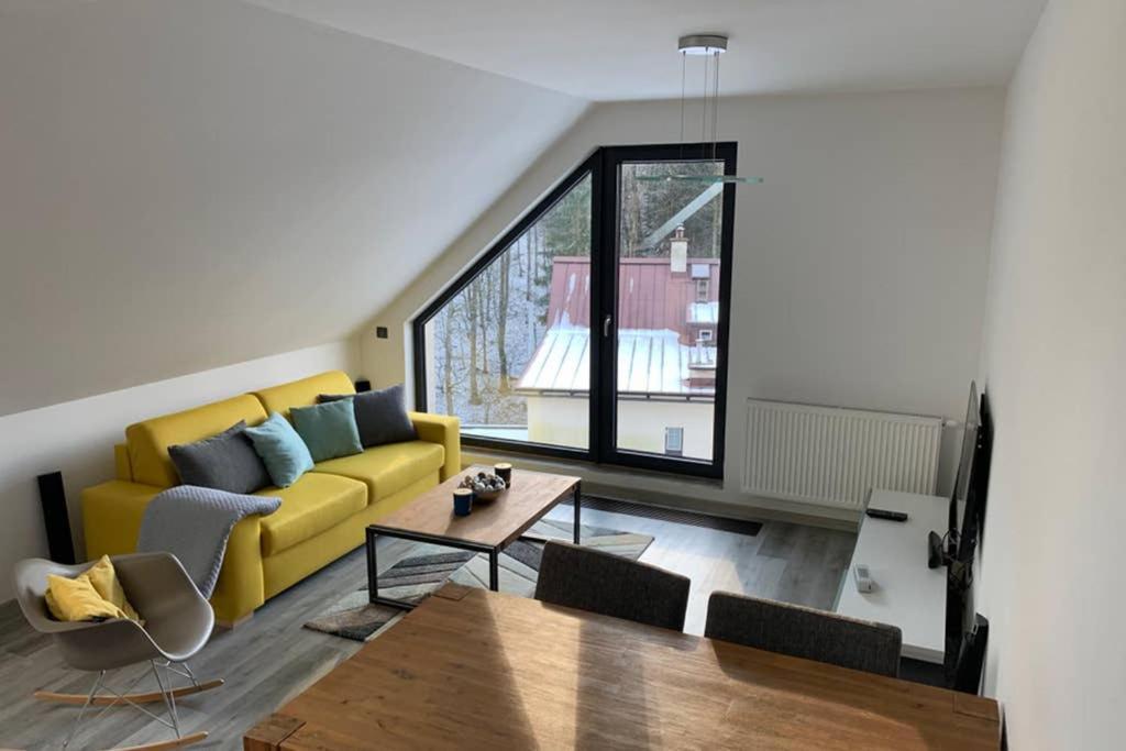 Apartman Peklo 弗尔赫拉比 外观 照片